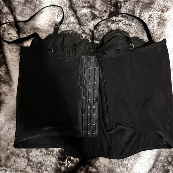 SHEIN BUSTIER TOP - Picture 2 of 3